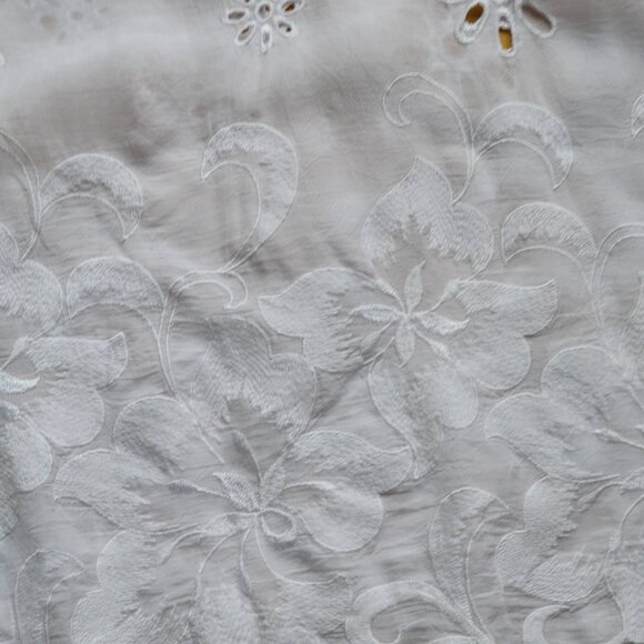 Johnny Was White Embroidered Eyelet Venetia Tunic Top Size L NWT - Picture 9 of 16